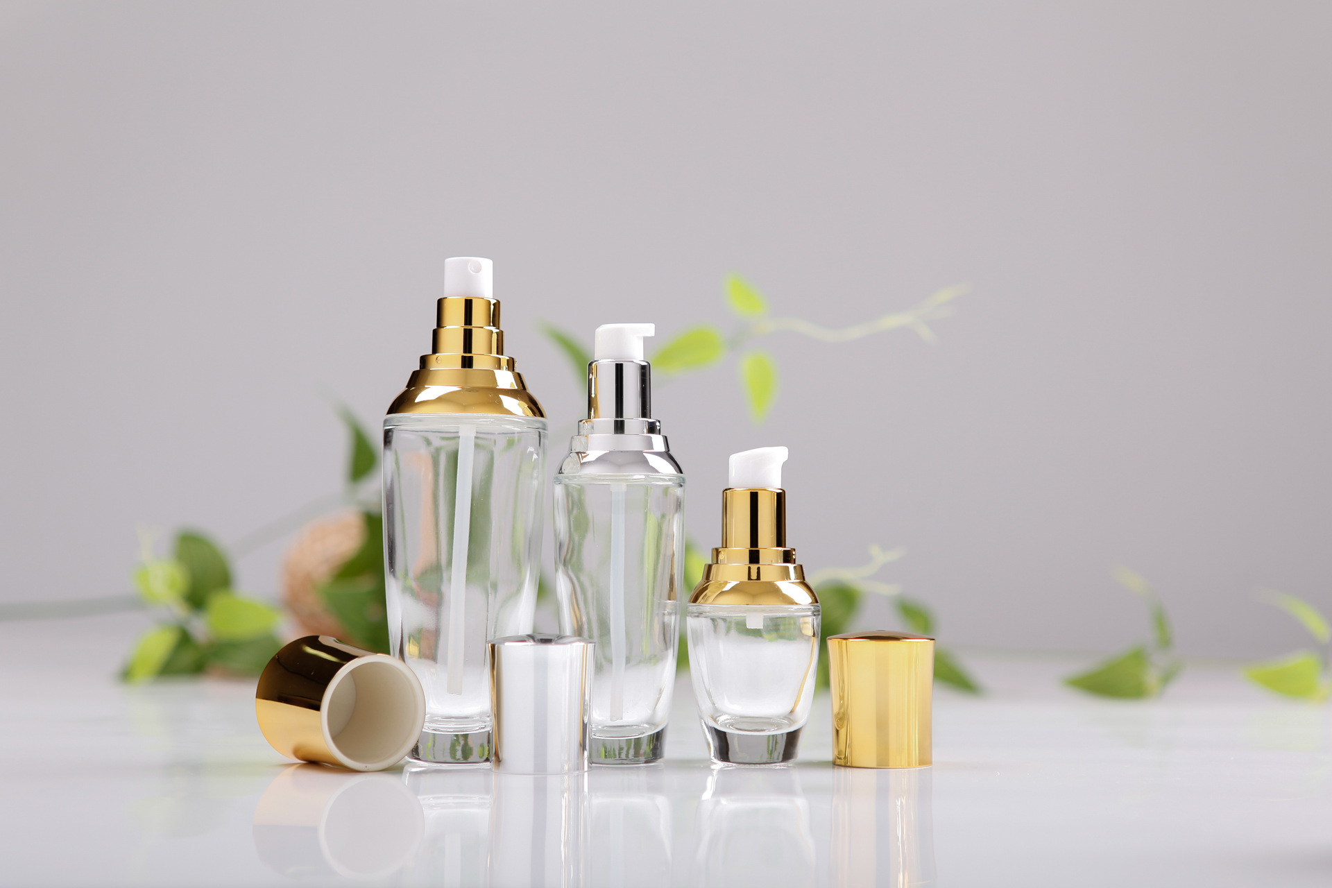 深度修復與藝術珍藏 從舒緩保濕霜的呵護到珠寶首飾的鑒賞